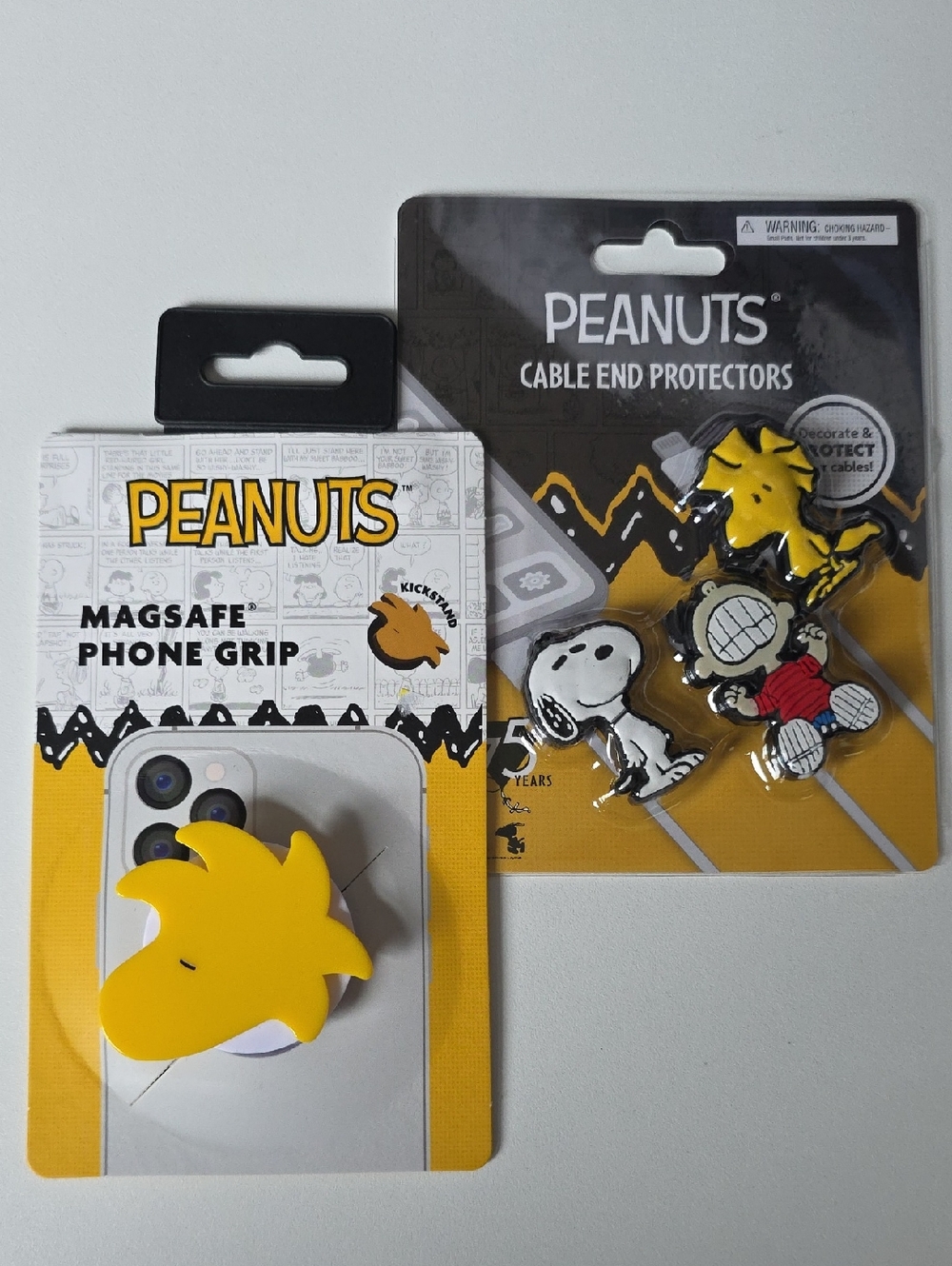 Peanuts Yellow Woodstock Magsafe Phone Grip & Peanuts Cable End Protectors NWT